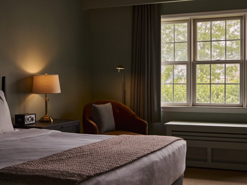 A king guest bedroom at The Harbor Front Inn.