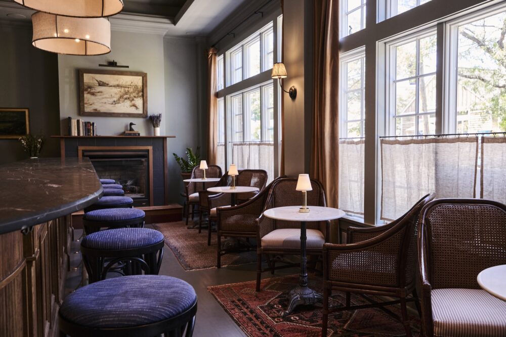 The lounge and bar at The Harbor Front Inn.